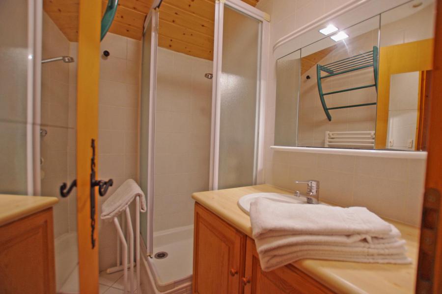 Vacaciones en montaña Apartamento 6 piezas triplex para 12 personas (002CH) - Résidence l'Echayer - Champagny-en-Vanoise - Cuarto de baño con ducha