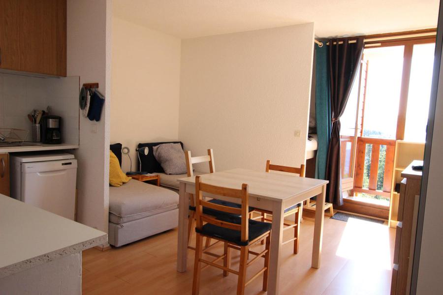 Holiday in mountain resort Studio cabin 4 people (608) - Résidence l'Edelweiss - Chamrousse - Living room