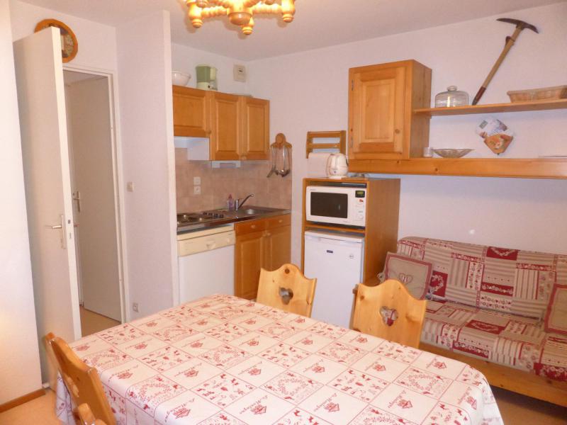 Vakantie in de bergen Studio cabine 4 personen (J735) - Résidence l'Enclave - Les Contamines-Montjoie - Woonkamer