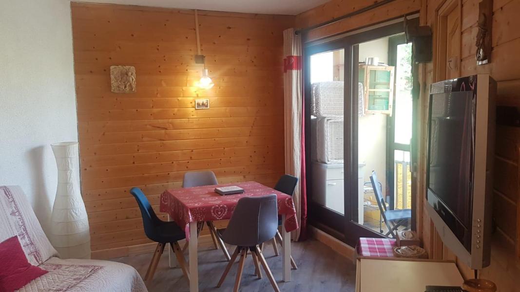 Vakantie in de bergen Studio cabine 6 personen (99) - Résidence l'Eriscal - La Toussuire - Woonkamer