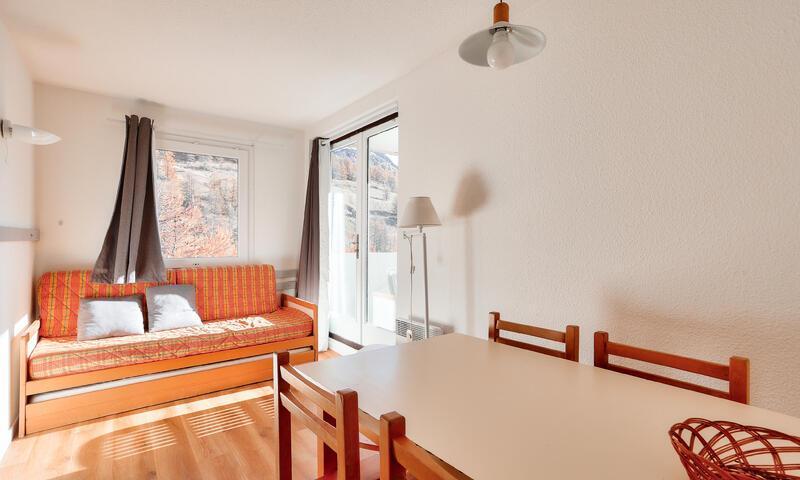 Urlaub in den Bergen 3-Zimmer-Appartment für 6 Personen (Prestige 40m²) - Résidence l'Eyssina - MH - Vars - Draußen im Sommer