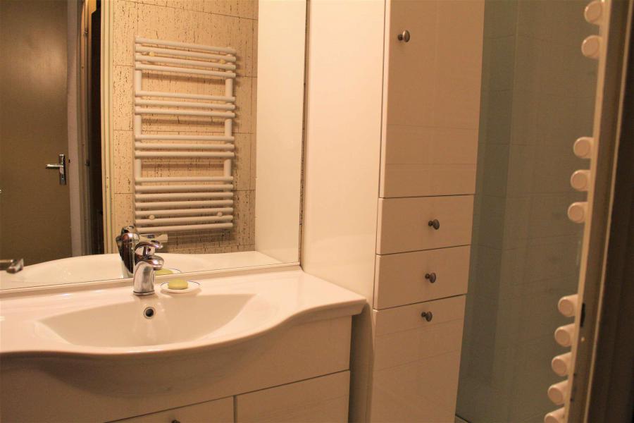 Vacanze in montagna Studio con alcova per 4 persone (401) - Résidence l'Olan - Vars - Bagno con doccia