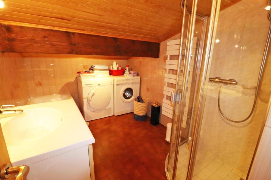 Vacances en montagne Appartement 3 pièces 7 personnes - Résidence l'Orée des Pistes - Les Gets - Salle de douche