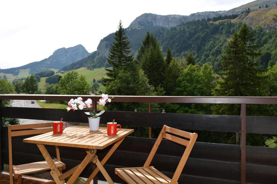 Urlaub in den Bergen Studio Schlafnische 4 Personen - Résidence l'Orée des Pistes - Le Grand Bornand - Balkon