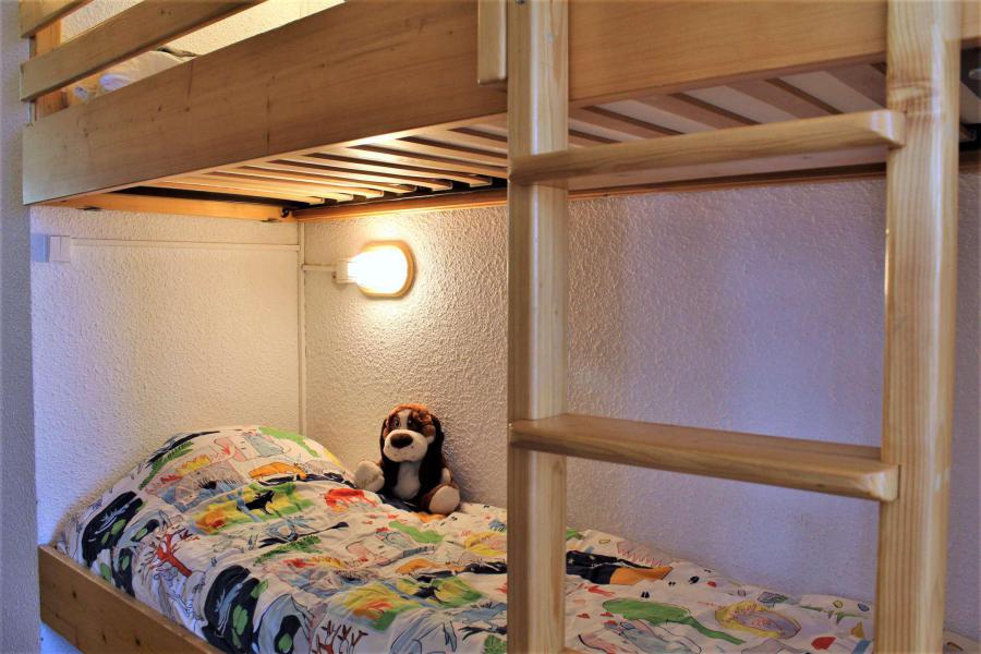 Urlaub in den Bergen 2-Zimmer-Berghütte für 6 Personen (321) - Résidence l'Orée du Bois B - Risoul - Offener Schlafbereich