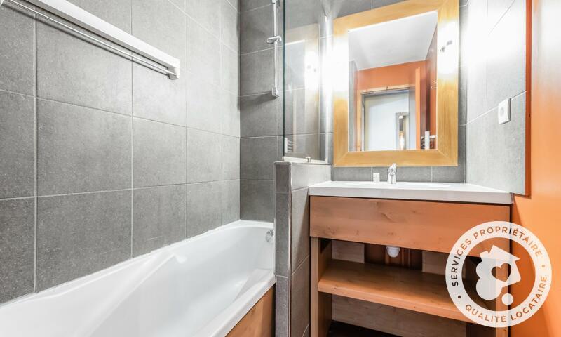 Rent in ski resort 3 room apartment 8 people (Sélection 55m²-5) - Résidence l'Ours Blanc - Maeva Home - Alpe d'Huez - Summer outside