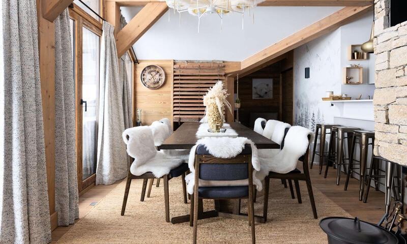 Каникулы в горах Апартаменты 5 комнат 10 чел. (143m²) - Résidence L'ourse Bleue - Courchevel - летом под открытым небом