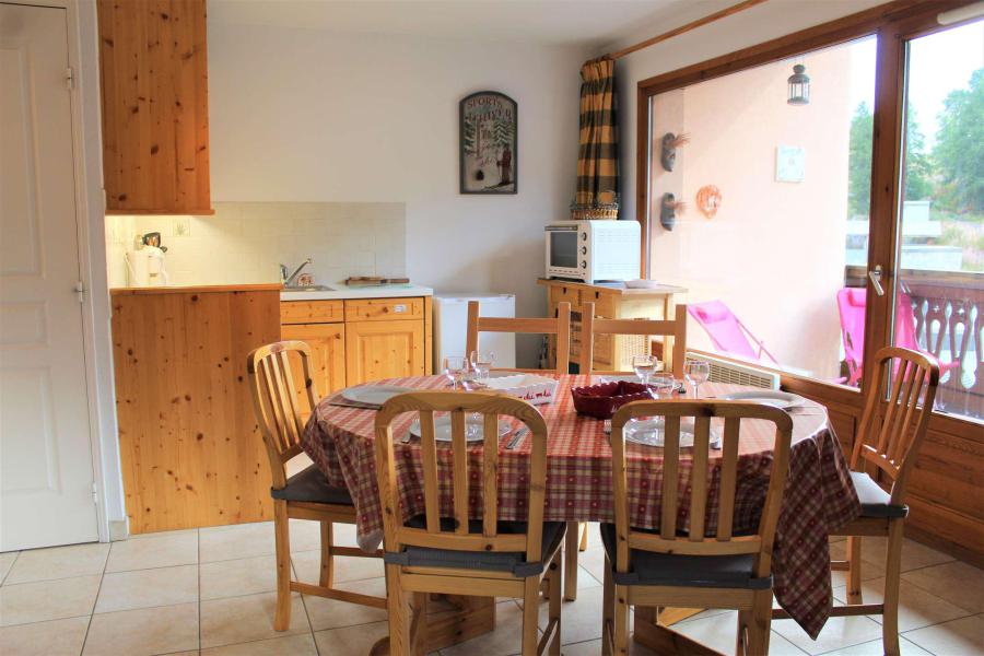 Vacaciones en montaña Apartamento 3 piezas para 6 personas (590-0008) - Résidence l'Ourson I - Vars - Estancia