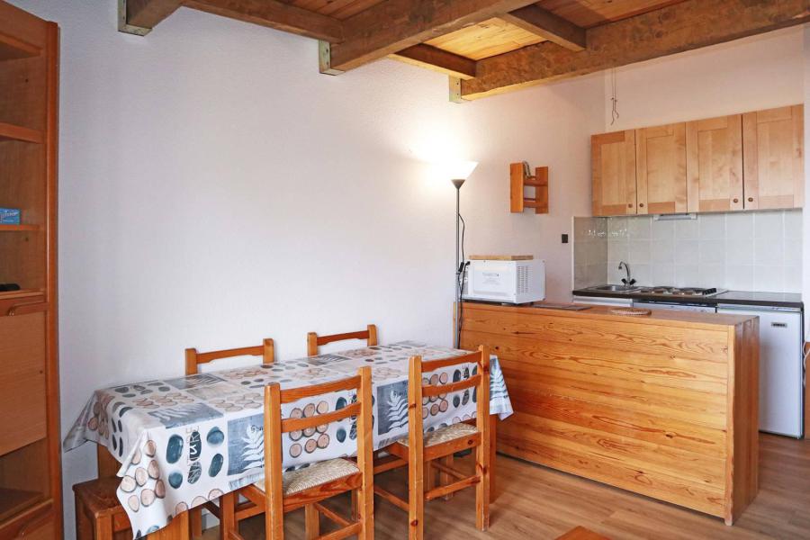 Vacanze in montagna Studio con alcova per 4 persone (252) - Résidence l'Oustal - Les Orres - Soggiorno