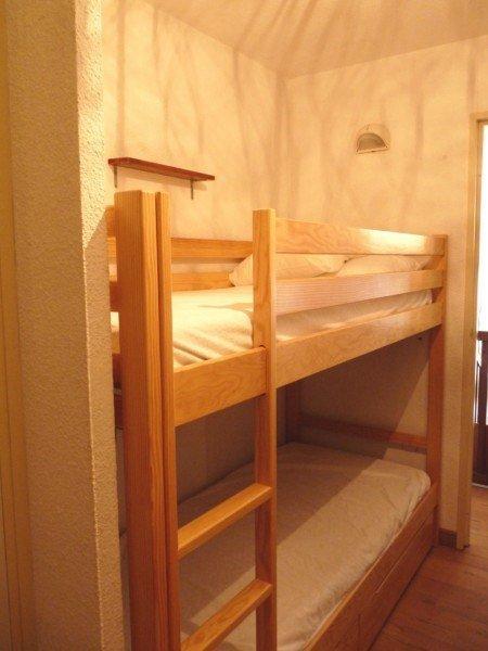 Holiday in mountain resort Studio sleeping corner 6 people (02) - Résidence l'Oustal - Les Orres - Sleeping area