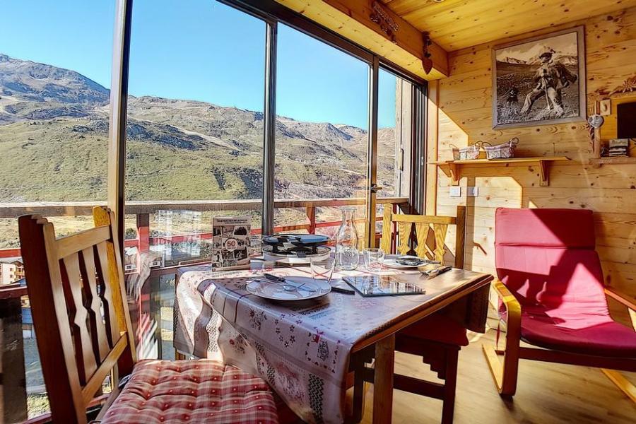 Holiday in mountain resort 2 room apartment 4 people (40) - Résidence la Biellaz - Les Menuires - Living room