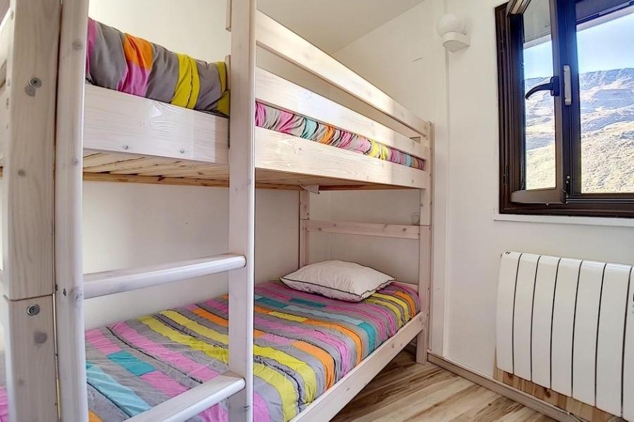 Holiday in mountain resort 4 room apartment 8 people (45) - Résidence la Biellaz - Les Menuires - Bedroom