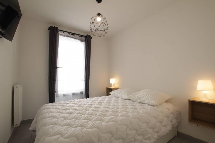 Holiday in mountain resort 4 room apartment 8 people (12) - Résidence la Citadelle - Serre Chevalier - Bedroom