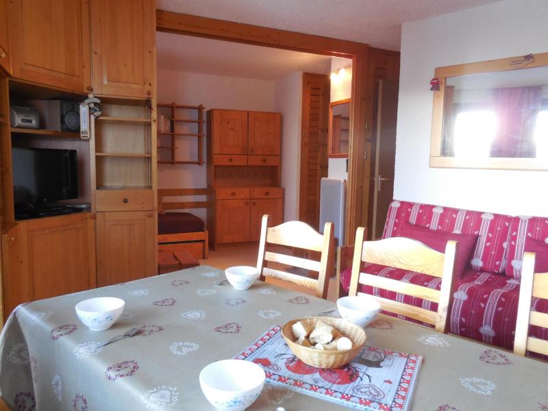 Holiday in mountain resort 2 room apartment 5 people (046) - Résidence la Clé - Montchavin La Plagne - Table