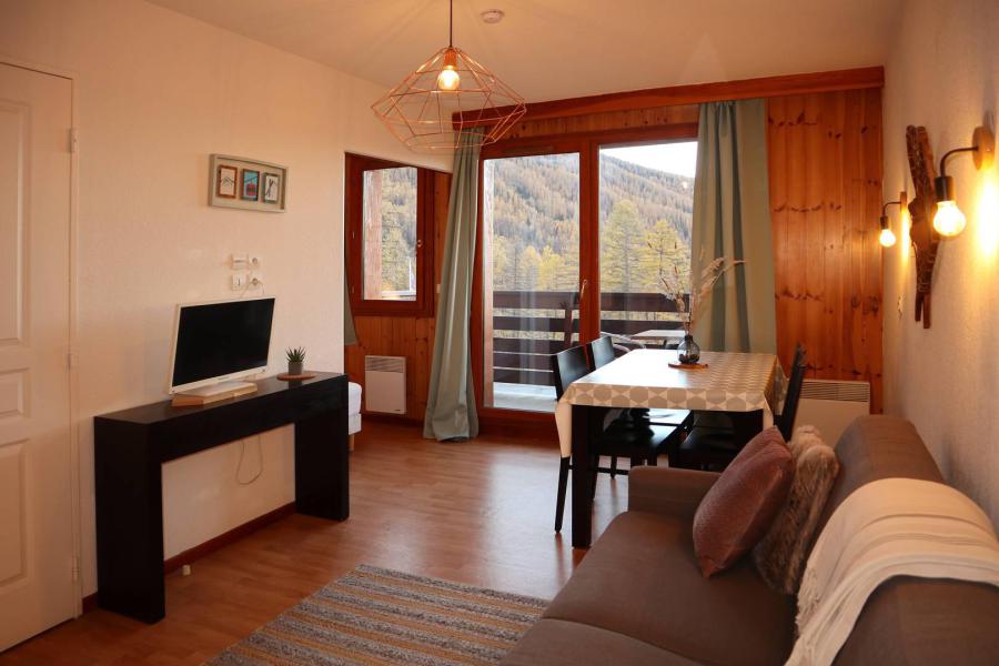 Urlaub in den Bergen 2-Zimmer-Appartment für 4 Personen (1013) - Résidence la Combe d'Or - Les Orres - Wohnzimmer