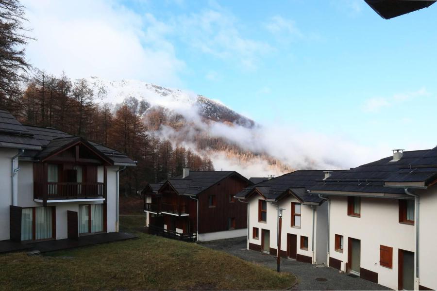 Holiday in mountain resort 3 room duplex apartment 6 people (1018) - Résidence la Combe d'Or - Les Orres - Balcony