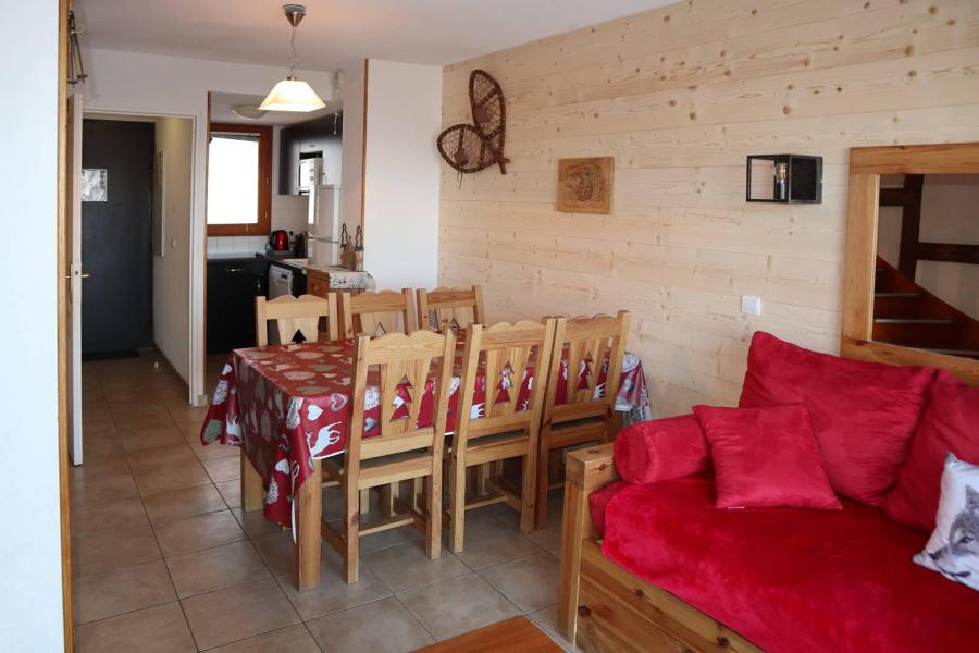 Holiday in mountain resort 3 room duplex apartment 6 people (1031) - Résidence la Combe d'Or - Les Orres - Living room