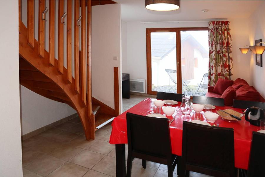 Holiday in mountain resort 3 room duplex apartment 6 people (1039) - Résidence la Combe d'Or - Les Orres - Living room