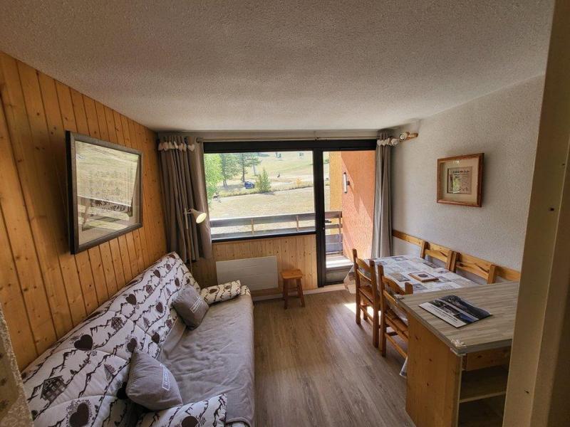 Vakantie in de bergen Appartement 2 kamers 4 personen (B38) - Résidence la Ferme d'Augustin - Montgenèvre - Woonkamer