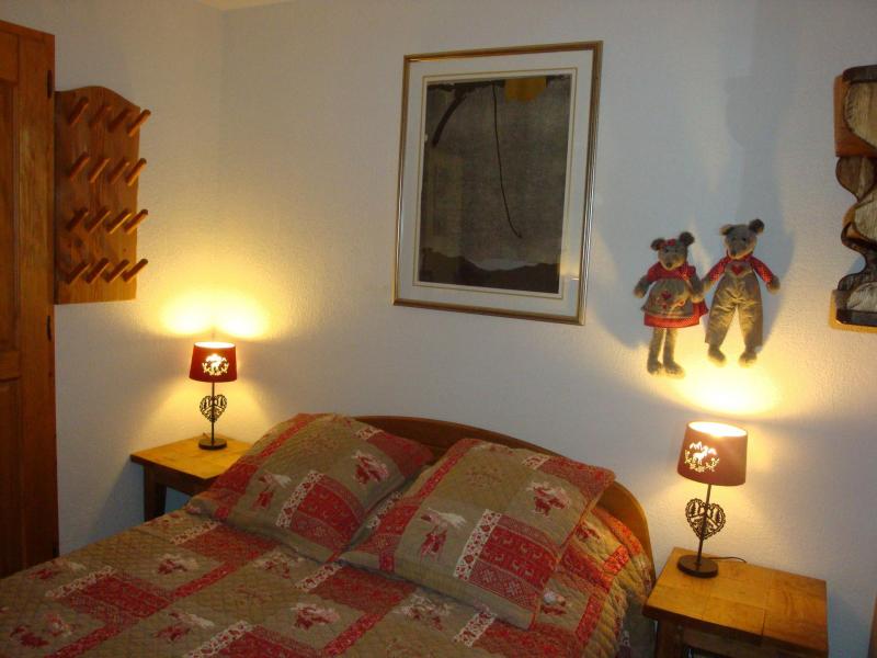 Holiday in mountain resort 3 room apartment 4 people (9) - Résidence la Ferme de Pralognan - Pralognan-la-Vanoise - Bedroom
