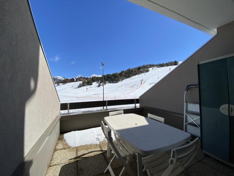 Holiday in mountain resort Studio sleeping corner 4 people (13) - Résidence La Lauzière - La Joue du Loup - Balcony