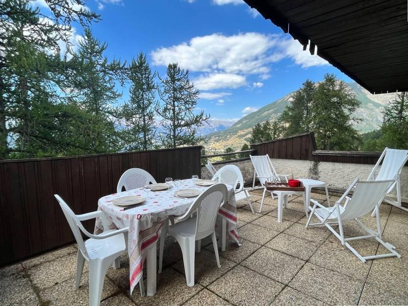 Vacaciones en montaña Apartamento cabina 2 piezas para 8 personas (379) - Résidence la Mazelière - Les Orres - Terraza