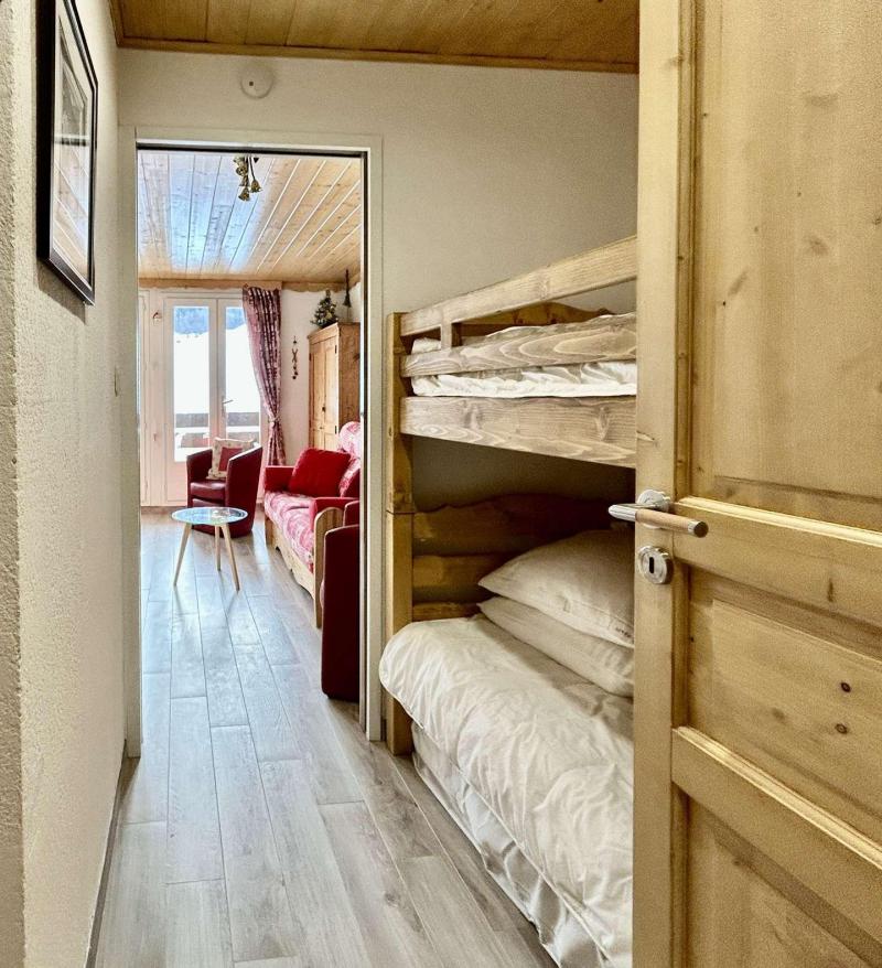 Holiday in mountain resort Studio sleeping corner 4 people (150-0400) - Résidence La Meije - Serre Chevalier - Accommodation