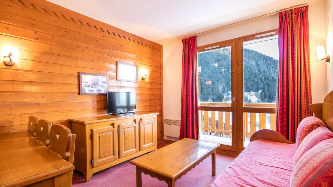 Holiday in mountain resort Résidence la Turra - Valfréjus - Living room