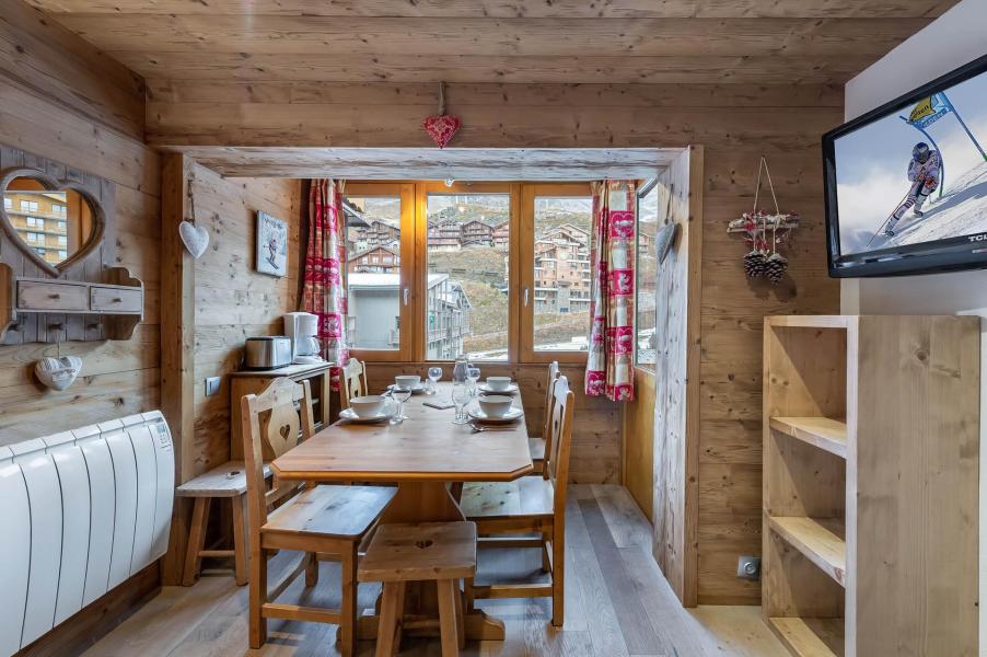 Urlaub in den Bergen 3-Zimmer-Holzhütte für 4 Personen (265) - Résidence la Vanoise B - Val Thorens - Tisch