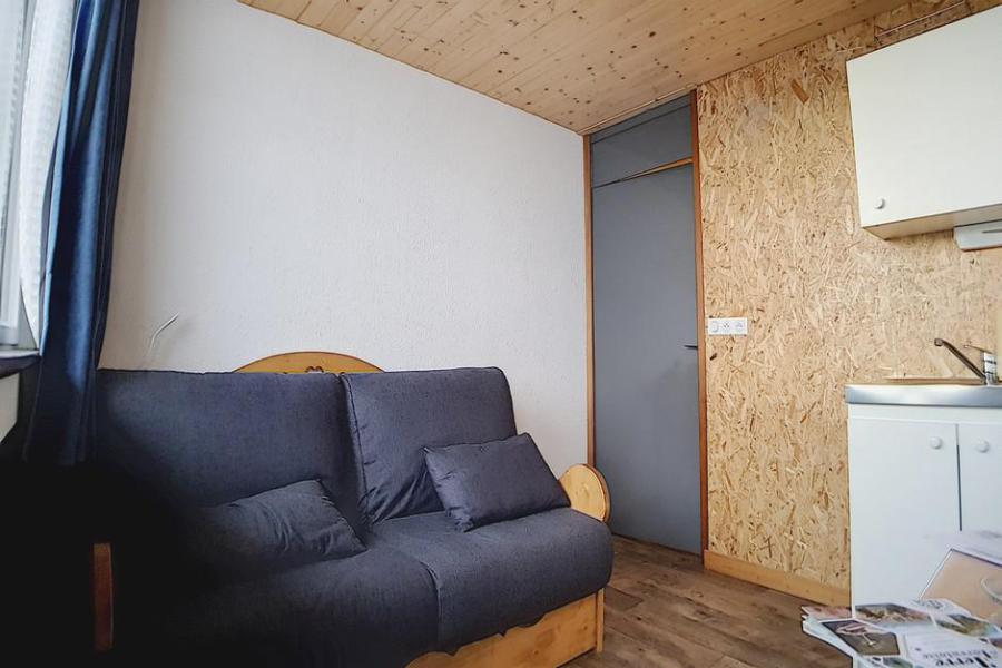 Holiday in mountain resort Studio 2 people (31) - Résidence la Vanoise - Les Menuires - Living room