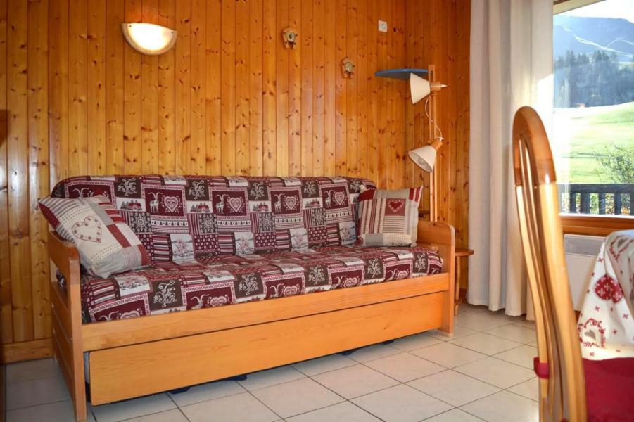Urlaub in den Bergen 2-Zimmer-Appartment für 4 Personen (SSE) - Résidence la Vardase - Le Grand Bornand - Wohnzimmer