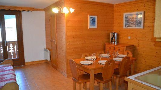 Holiday in mountain resort 3 room apartment 4 people (2) - Résidence la Voute - Saint Martin de Belleville - Living room