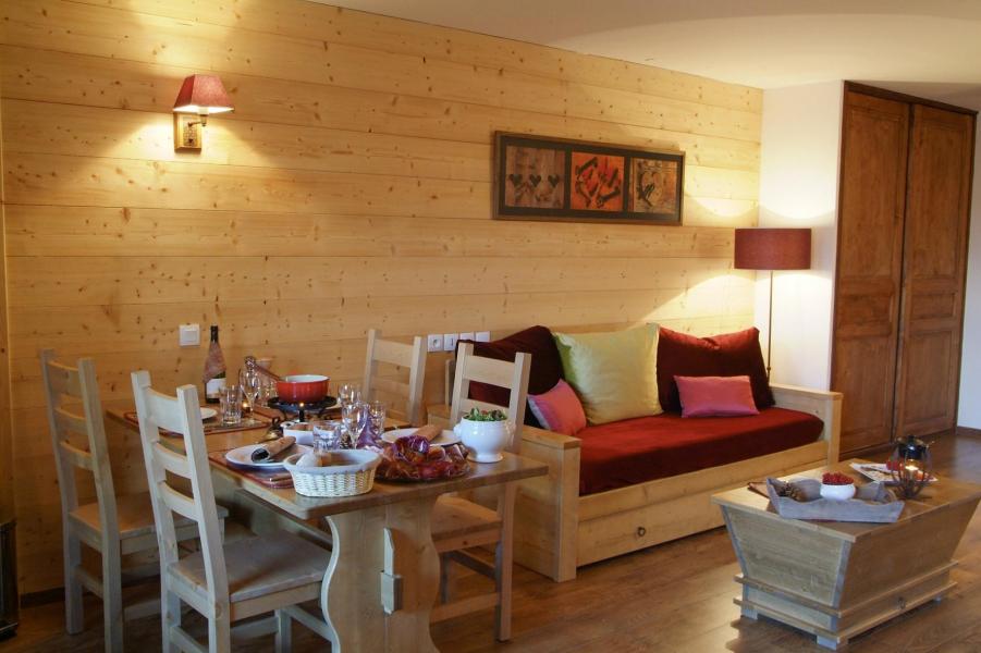 Vakantie in de bergen Résidence Lagrange Cybèle - Brides Les Bains - Pull-out sofa