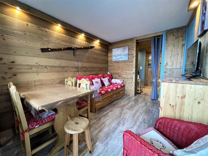 Holiday in mountain resort 2 room duplex apartment 5 people (32) - Résidence Lauzes - Les Menuires - Living room