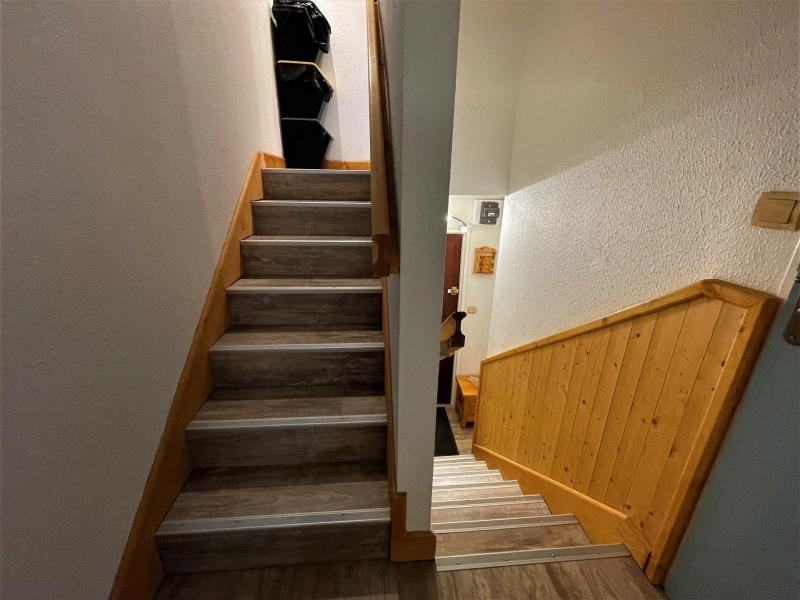 Urlaub in den Bergen 2 Zimmer Maisonettewohnung für 5 Personen (32) - Résidence Lauzes - Les Menuires - Treppen