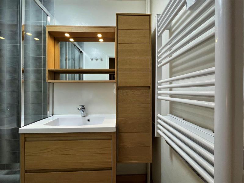 Vacances en montagne Appartement duplex 2 pièces 5 personnes (32) - Résidence Lauzes - Les Menuires - Salle de douche