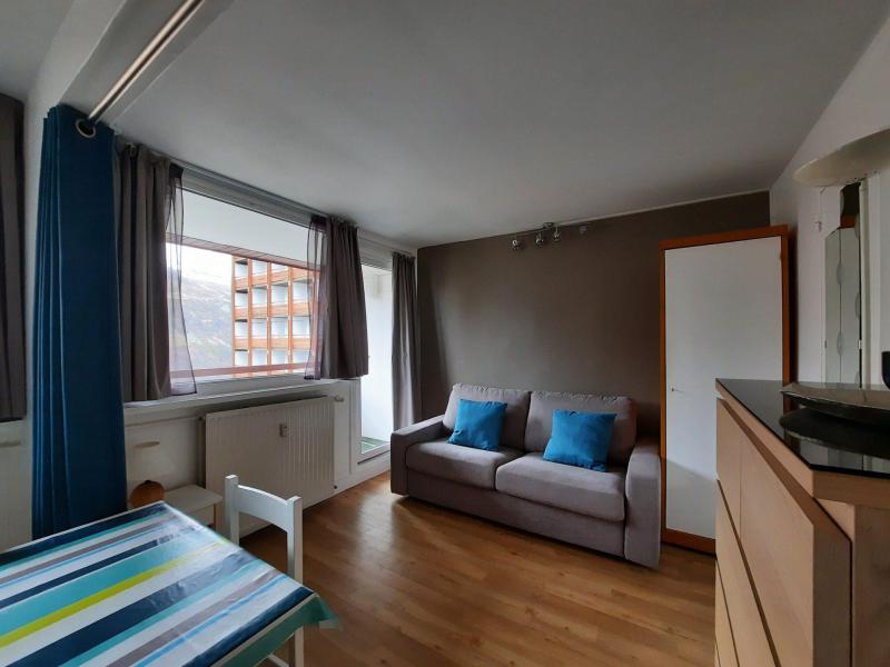 Vakantie in de bergen Studio bergnis 4 personen (E7) - Résidence Lauzes - Les Menuires - Woonkamer