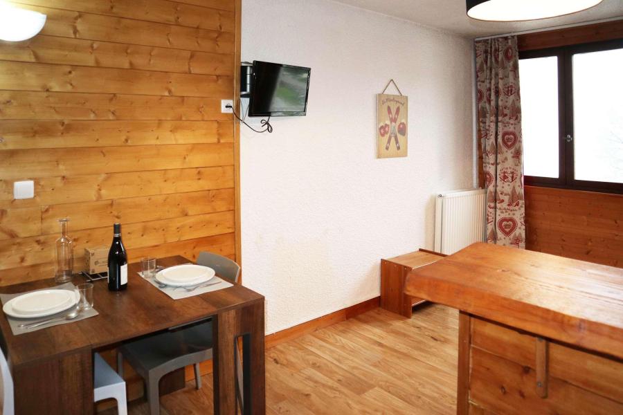 Vakantie in de bergen Studio 2 personen (104) - RESIDENCE LE 1650 - Les Orres - Woonkamer