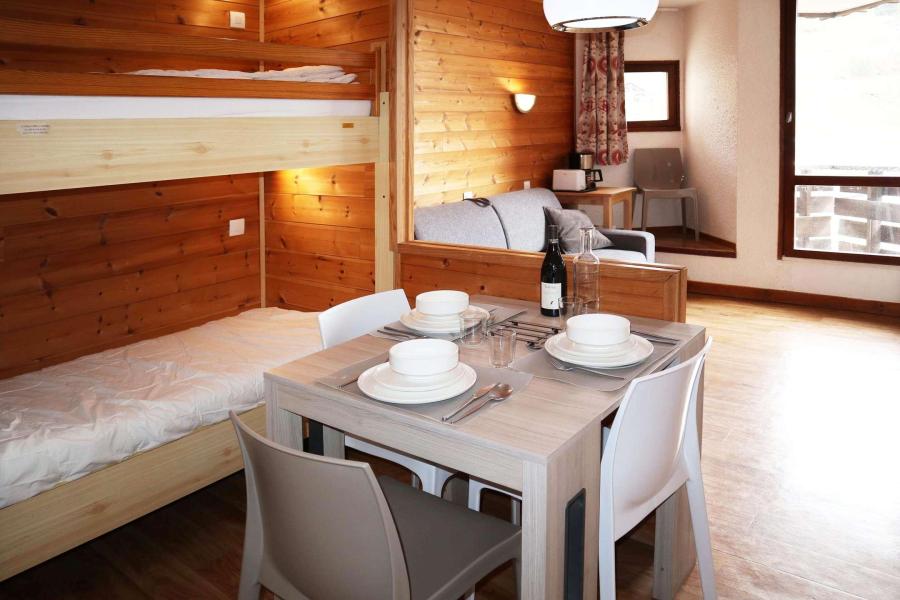 Vacanze in montagna Studio con alcova per 4 persone (411) - RESIDENCE LE 1650 - Les Orres - Soggiorno