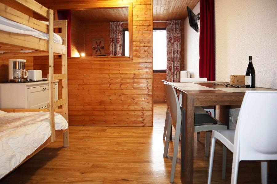 Urlaub in den Bergen Studio Schlafnische 4 Personen (102) - RESIDENCE LE 1650 - Les Orres - Wohnzimmer