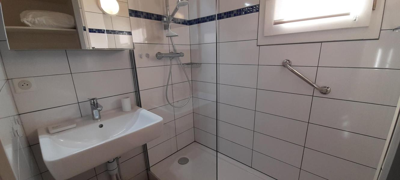 Holiday in mountain resort 2 room apartment 6 people (15) - Résidence le 1er Dé - Montchavin La Plagne - Shower room