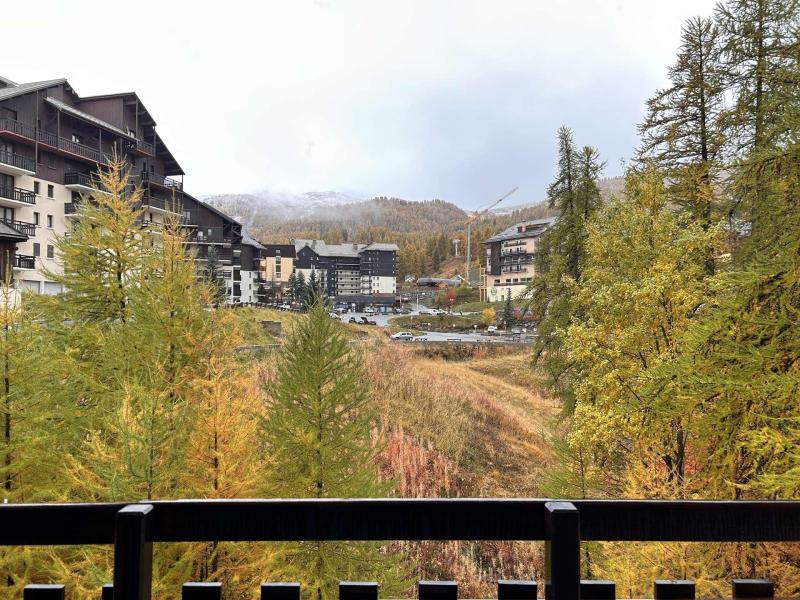 Holiday in mountain resort 2 room apartment sleeping corner 6 people (320-305) - Résidence le Belvédère - Risoul - Summer outside