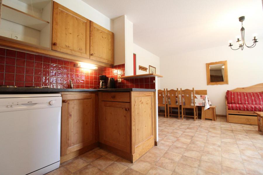 Holiday in mountain resort 3 room apartment 6 people (B33) - Résidence le Bonheur des Pistes - Val Cenis - Kitchen