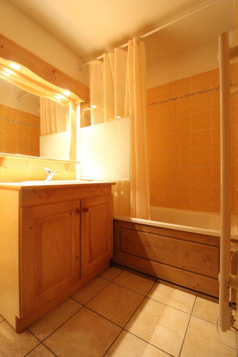 Holiday in mountain resort 3 room apartment 6 people (B36) - Résidence le Bonheur des Pistes - Val Cenis - Bathroom