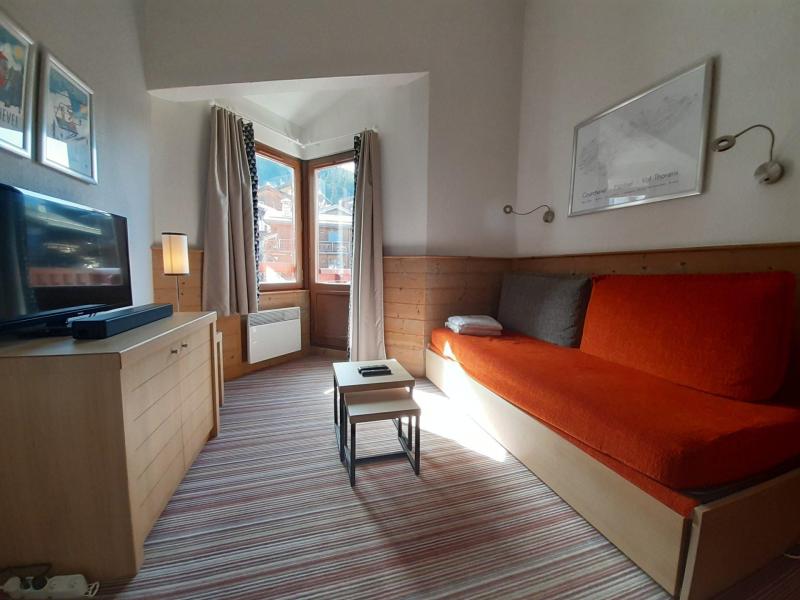 Urlaub in den Bergen Résidence le Britania - La Tania - Wohnzimmer