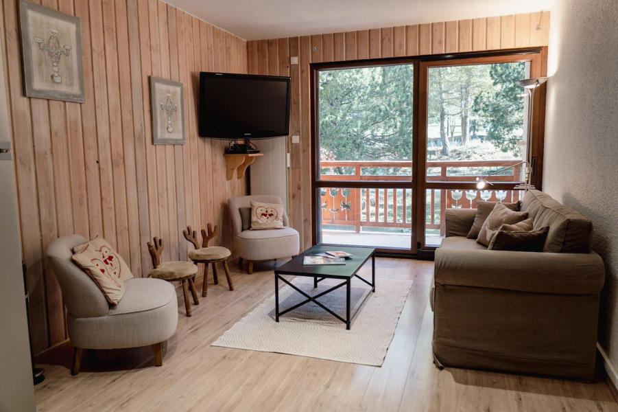 Holiday in mountain resort 3 room apartment 6 people (CAB61) - Résidence le Cabourg B & C - Les 2 Alpes - Living room