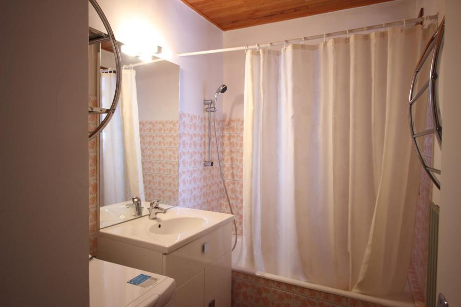 Holiday in mountain resort 2 room apartment 6 people (606) - Résidence le Cap 2000 - Chamrousse - Accommodation