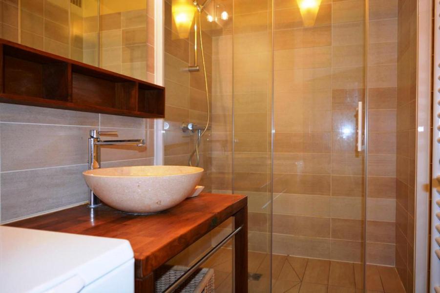 Vacances en montagne Appartement 3 pièces 6 personnes (E) - Résidence le Caribou - Le Grand Bornand - Salle de douche