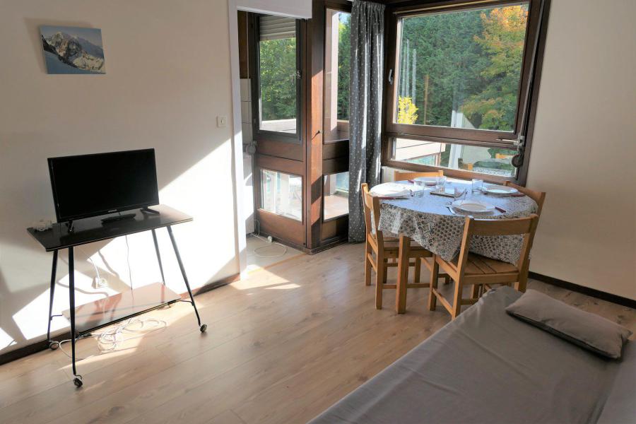 Holiday in mountain resort 1 room apartment 4 people (SG011) - Résidence Le Castel Des Roches A - Saint Gervais - Living room
