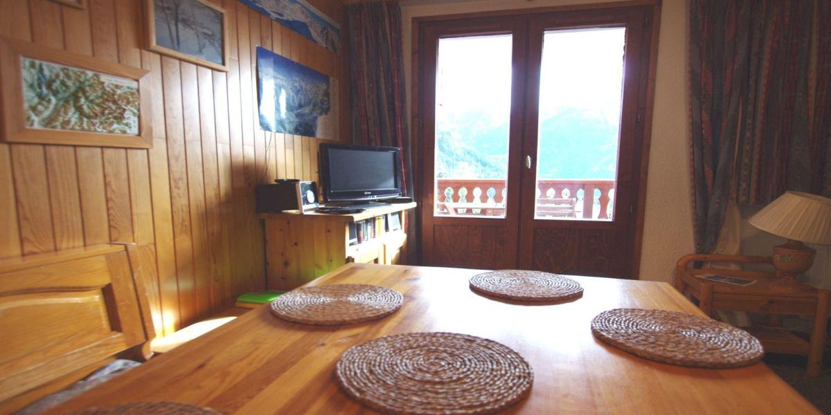 Holiday in mountain resort 2 room apartment cabin 6 people (034CL) - Résidence le Centre - Champagny-en-Vanoise - Living room